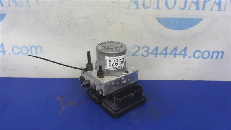 Блок ABS HYUNDAI ELANTRA AD 16- 2017 Седан 2.0 58920-F2500 Б/У