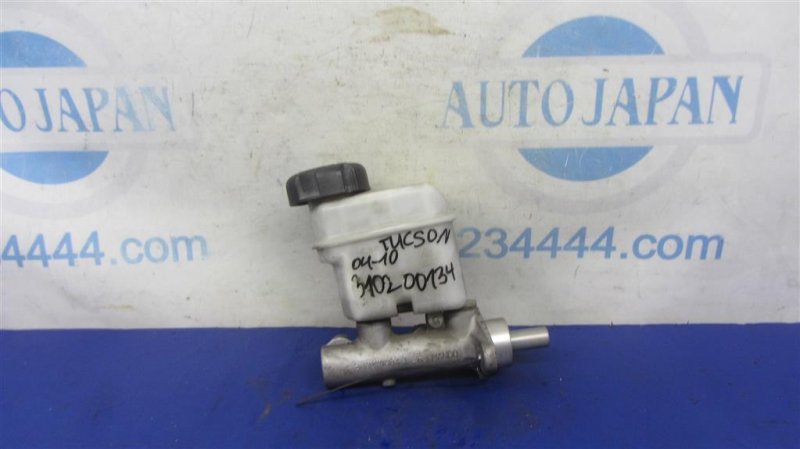 Главный тормозной цилиндр HYUNDAI TUCSON 04-10