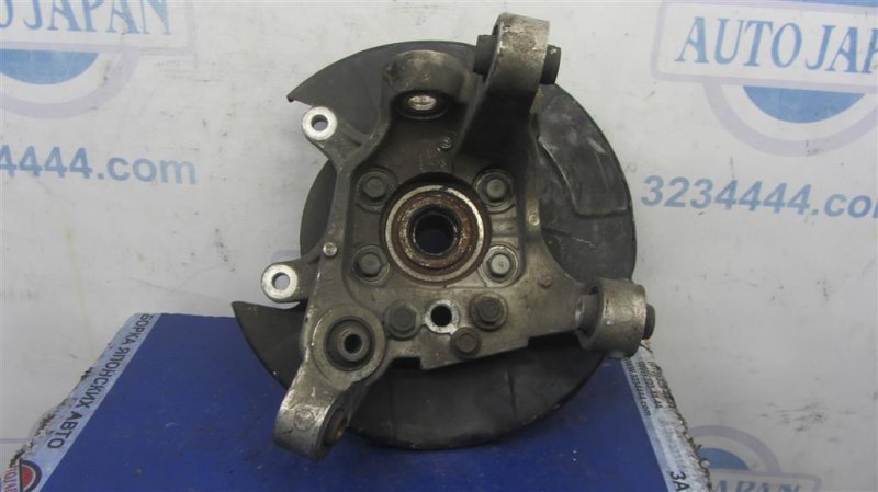 Цапфа задняя правая INFINITI M35/M45 04-10 2006 Седан 3.5 VQ35DE 43018-AL500 Б/У