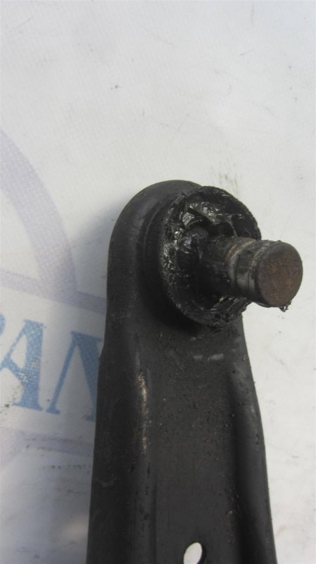 Рычаг передней подвески нижний передний правый OUTLANDER XL 05-13 2007 Внедорожник 3.0