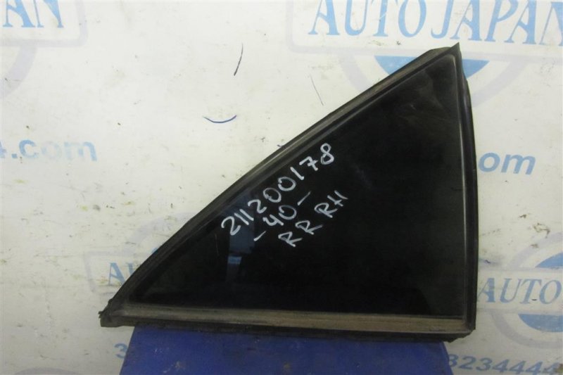 Стекло двери глухое заднее правое TOYOTA CAMRY 40 06-11 68123-06050 Б/У