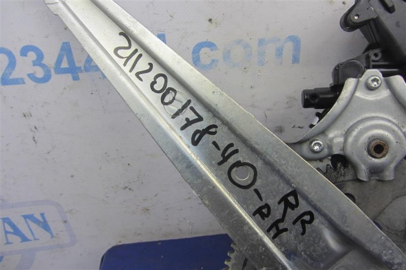 Стеклоподъемник задний правый CAMRY 40 06-11 Стеклоподъемник задний правый CAMRY 40 06-11