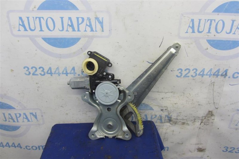 Стеклоподъемник задний правый CAMRY 40 06-11 Стеклоподъемник задний правый CAMRY 40 06-11