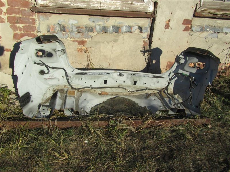 Задняя панель кузова 6 GJ 12- Задняя панель кузова 6 GJ 12-