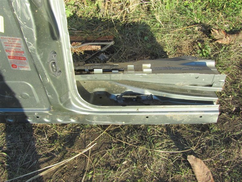 Стойка кузова средняя левая SIENNA 11-16 2014 Внедорожник 3.5