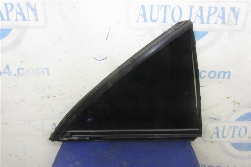 Стекло двери глухое заднее левое CAMRY 40 06-11 Стекло двери глухое заднее левое CAMRY 40 06-11