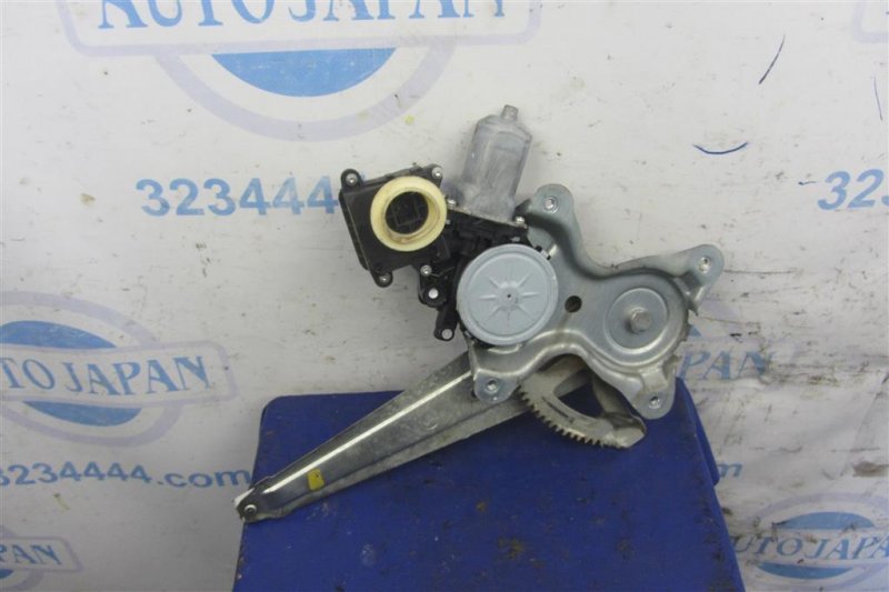 Стеклоподъемник задний левый CAMRY 40 06-11