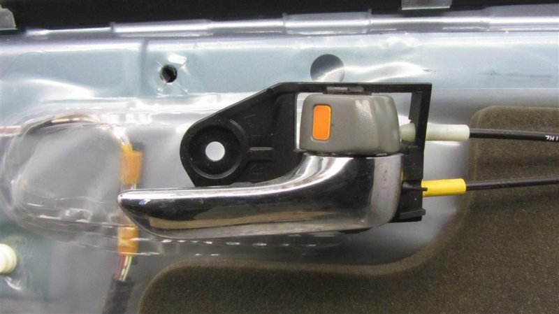 Дверь передняя правая AVALON 05-12 GSX30