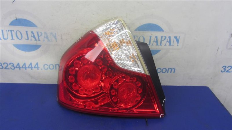 Фонарь наружный задний левый INFINITI M35/M45 04-10 2006 Седан 3.5 VQ35DE 26555-EH125 Б/У