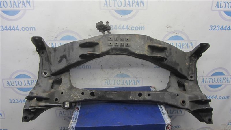 Балка задней подвески MITSUBISHI OUTLANDER 03-07 MR961171 Б/У