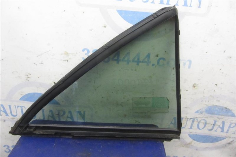 Стекло двери глухое заднее левое CAMRY 40 06-11