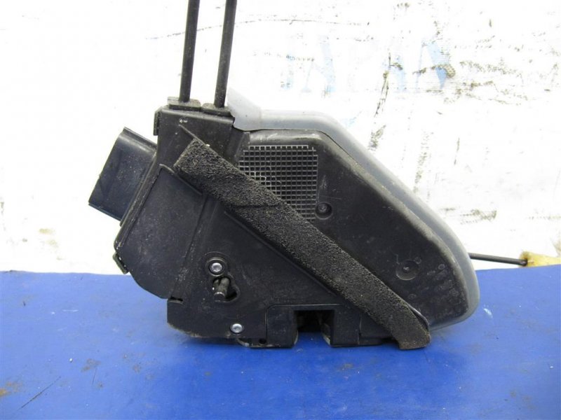 Замок двери задний правый ALTIMA L33 12-18 2016 L33 2.5