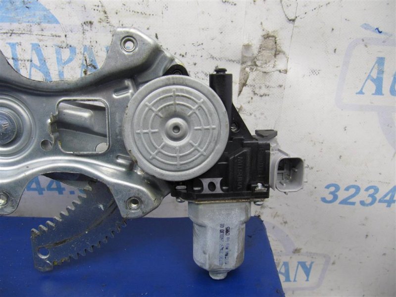 Стеклоподъемник задний правый ALTIMA L33 12-18 2016 L33 2.5