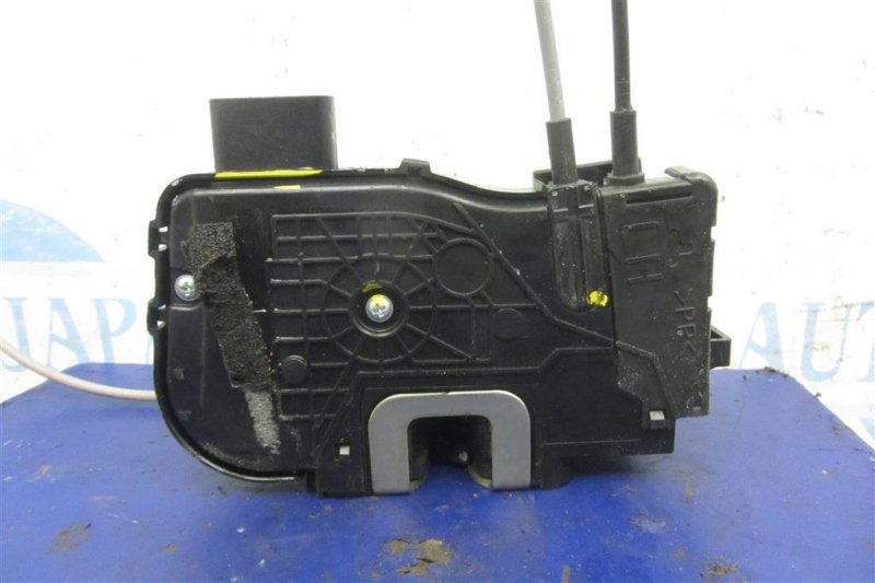 Замок двери передний левый SONATA YF 10-14 2015 Седан 2.4 Замок двери передний левый SONATA YF 10-14 2015 Седан 2.4