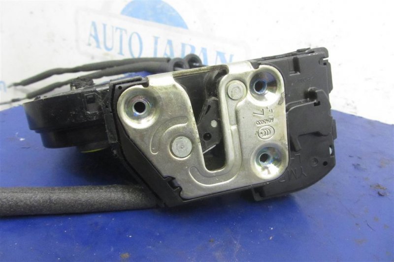 Замок двери передний левый SONATA YF 10-14 2015 Седан 2.4 Замок двери передний левый SONATA YF 10-14 2015 Седан 2.4