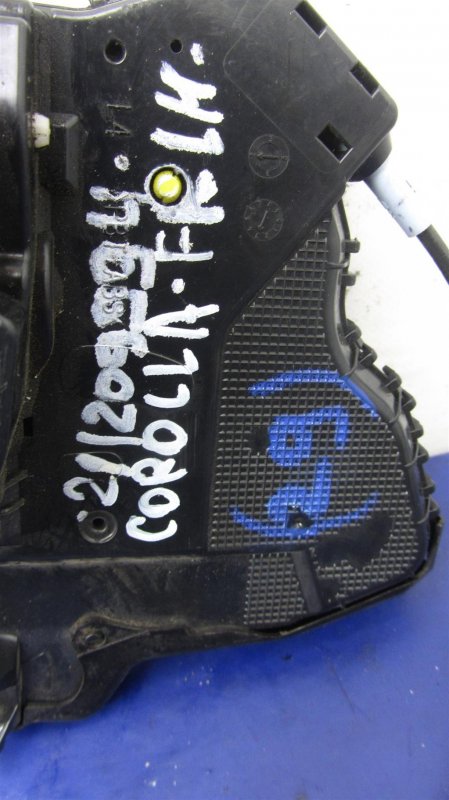 Замок двери передний левый COROLLA 150 06-13