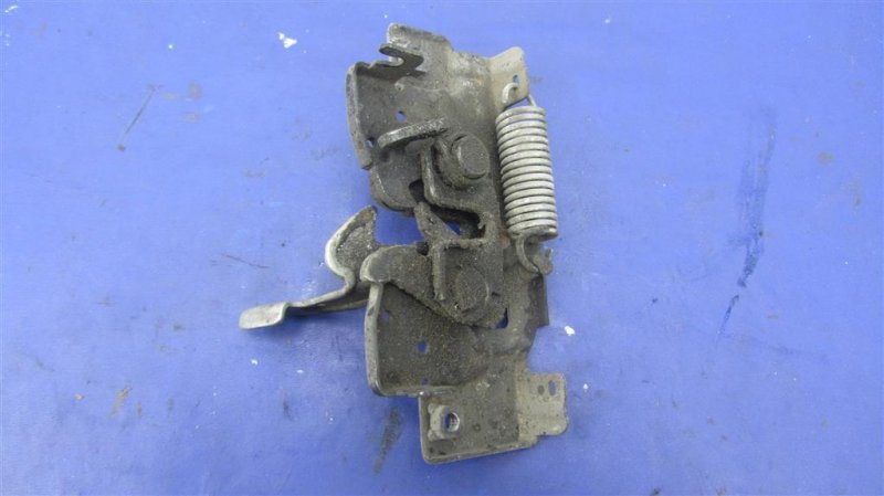 Запчасть замок капота MAZDA CX-7 06-12 Б/У Замок капота MAZDA CX-7 06-12 Б/У