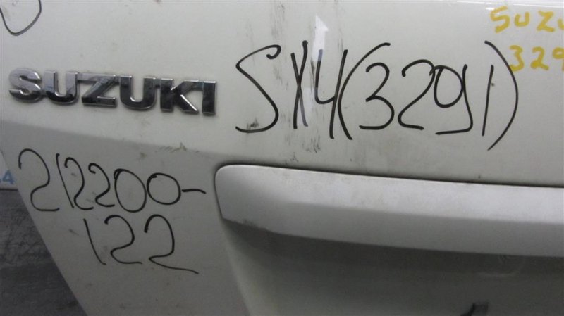 Крышка багажника SX4 06-13 Крышка багажника SX4 06-13
