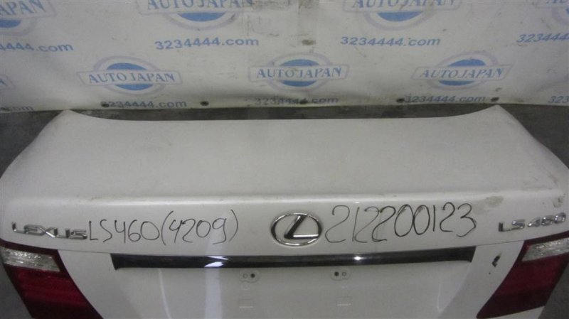 Крышка багажника LS460 06-12 2007 Седан 4.6