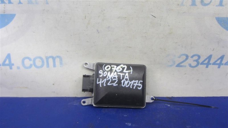 Датчик слепых зон задний левый HYUNDAI SONATA YF 10-14 2014 Седан 2.4 95811-3Q000 Б/У