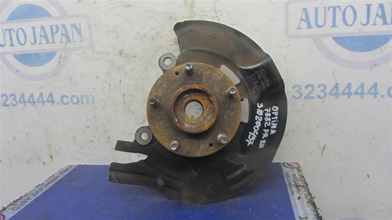 Кулак поворотный передний правый OPTIMA TF 11-16 2014 Седан 2.4 Кулак поворотный передний правый OPTIMA TF 11-16 2014 Седан 2.4