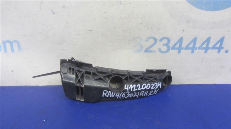 Кронштейн заднего бампера задний правый TOYOTA RAV4 05-12 2008 GSA33 3.5 2GR-FE 52562-42041 Б/У