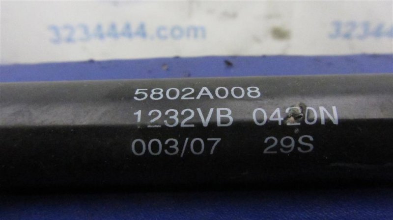 Амортизатор крышки багажника правый OUTLANDER XL 05-13 2007 Внедорожник 3.0