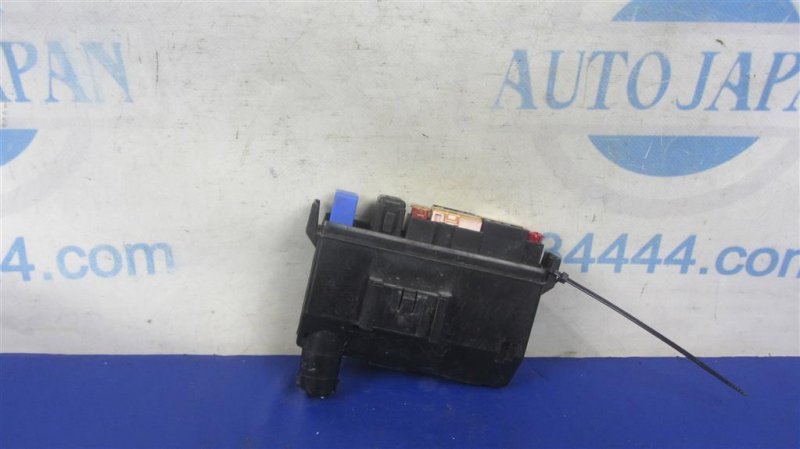 Блок предохранителей моторный отсек M35/M45 04-10 2006 Седан 3.5 VQ35DE Блок предохранителей моторный отсек M35/M45 04-10 2006 Седан 3.5 VQ35DE