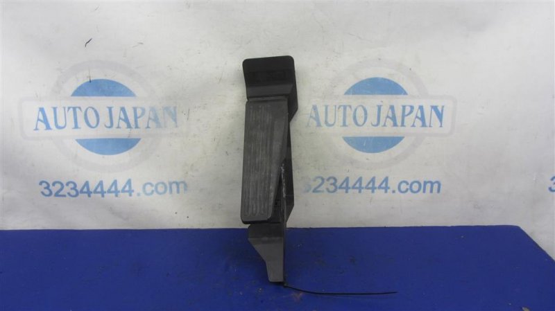 Педаль газа INFINITI FX S50 03-08 18002-1NC0A Б/У