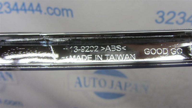 Накладка (молдинг) решетки радиатора ACURA RDX 12-19