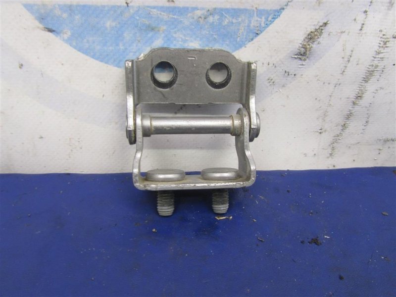 Петля крышки багажника левая CX-7 06-12 2009 Внедорожник 2.3