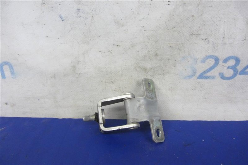 Петля крышки багажника правая MITSUBISHI OUTLANDER XL 05-13 Внедорожник 3.0