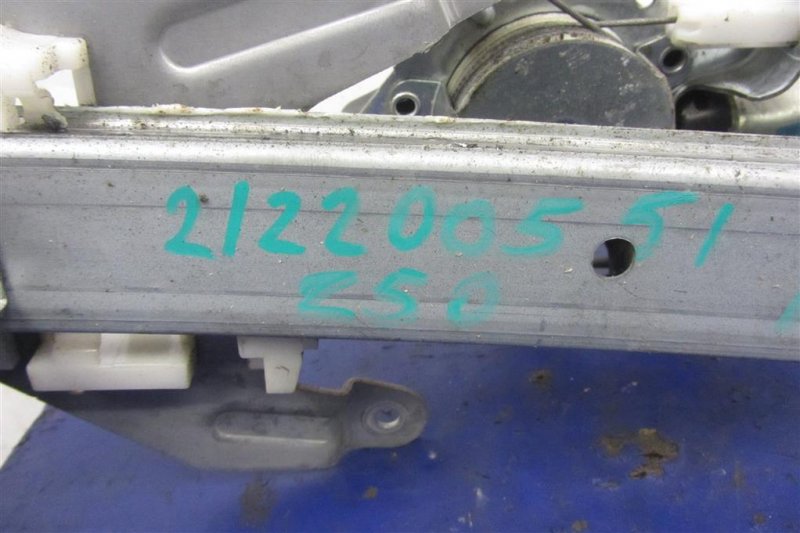 Стеклоподъемник задний правый MURANO Z50 02-07 2005 Внедорожник 3.5 Стеклоподъемник задний правый MURANO Z50 02-07 2005 Внедорожник 3.5