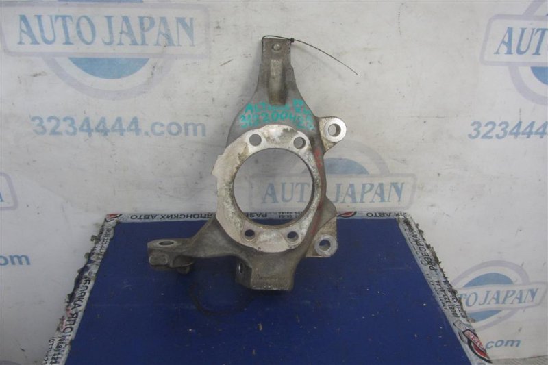 Кулак поворотный передний правый NISSAN ALTIMA L32 07-12 2011 Седан 3.5 40014-JA00A Б/У