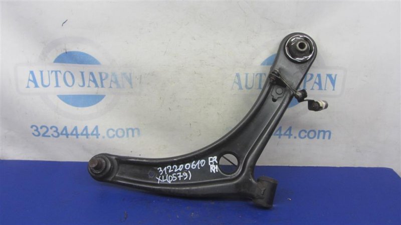 Рычаг передней подвески нижний передний правый MITSUBISHI OUTLANDER XL 05-13 2007 Внедорожник 3.0 4013A010 Б/У