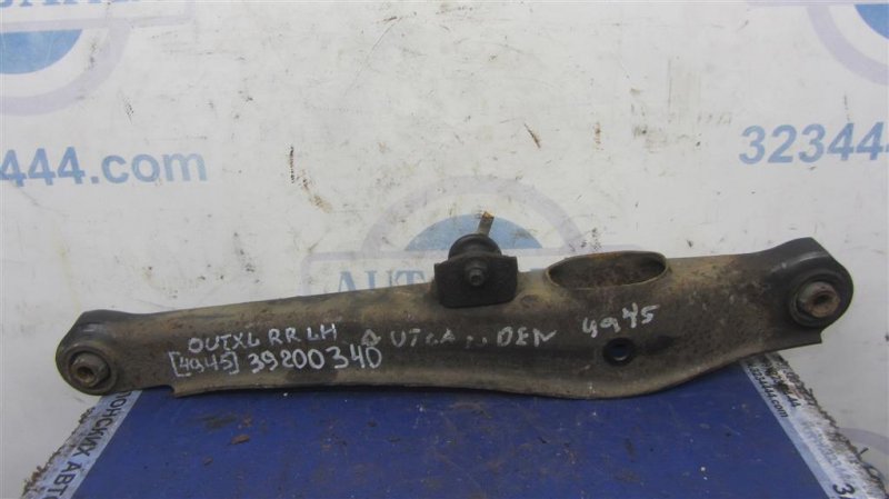 Запчасть рычаг задней подвески поперечный нижний задний левый MITSUBISHI OUTLANDER XL 05-13 2009 Внедорожник 2.4 4113A011 Б/У Рычаг задней подвески поперечный нижний задний левый MITSUBISHI OUTLANDER XL 05-13 2009 Внедорожник 2.4 4113A011 Б/У