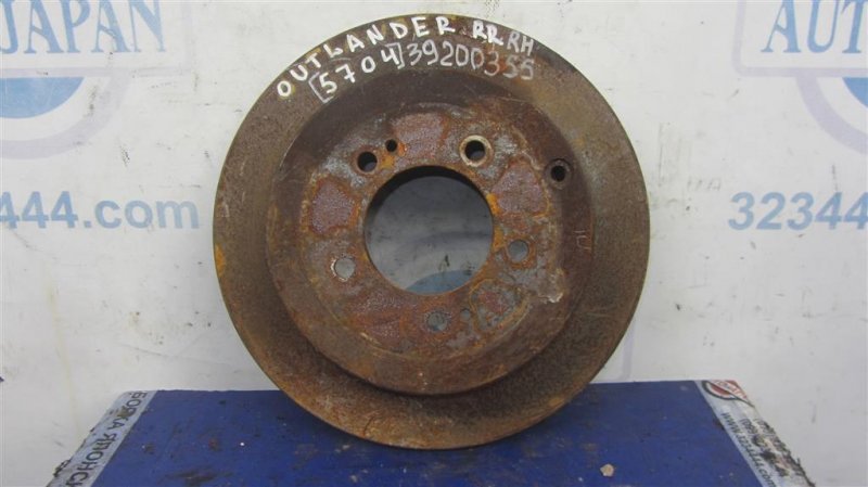 Запчасть тормозной диск задний MITSUBISHI OUTLANDER XL 05-13 2007 Внедорожник 3.0 4615A121 Б/У Тормозной диск задний MITSUBISHI OUTLANDER XL 05-13 2007 Внедорожник 3.0 4615A121 Б/У