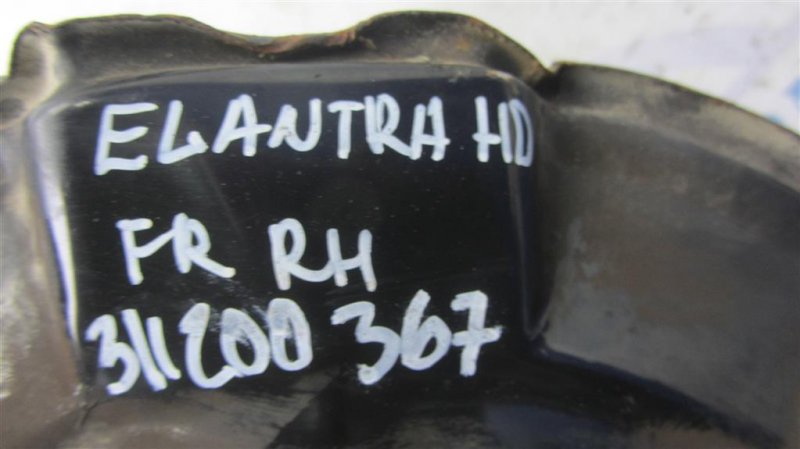 Кулак поворотный передний правый ELANTRA HD 06-11