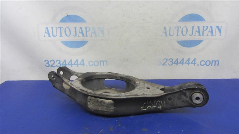 Рычаг задней подвески поперечный нижний задний левый MAXIMA A34 03-08