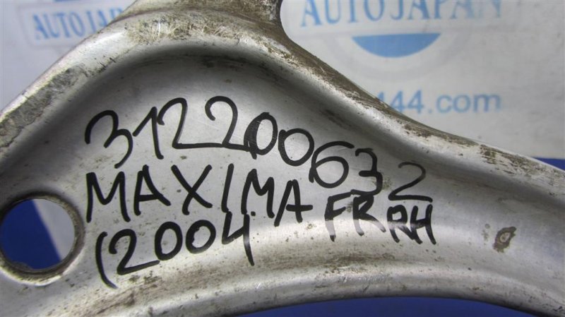 Рычаг передней подвески нижний передний правый MAXIMA A34 03-08