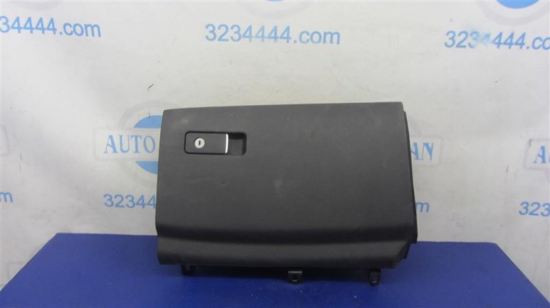 Бардачок INFINITI Q60 16-20 2018 COUPE 3.0 VR30DDTT 68500-4GF1A Б/У