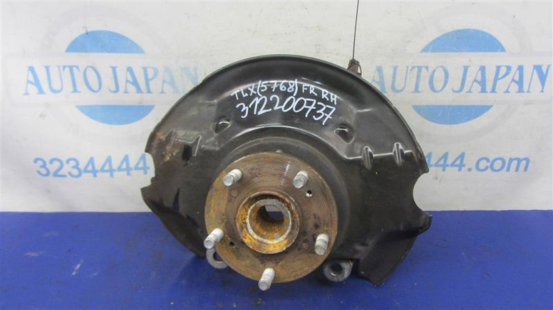 Кулак поворотный передний правый TLX 14-17 2015 Седан 2.4