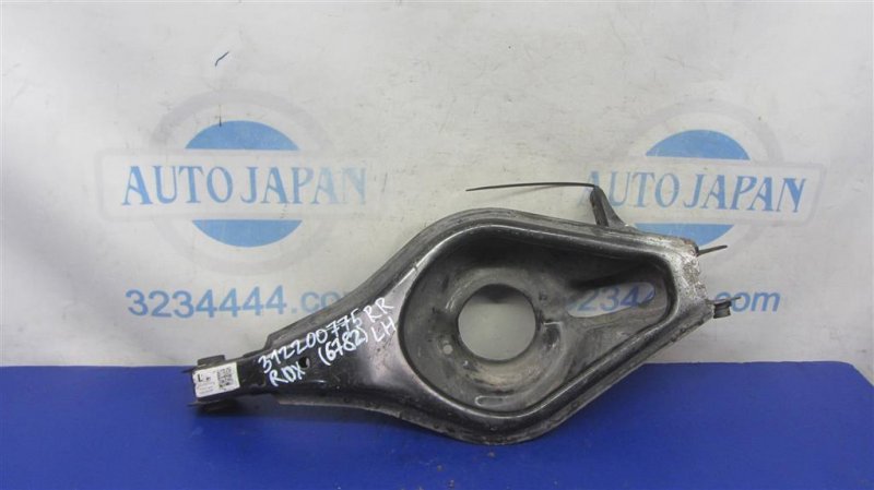 Рычаг задней подвески поперечный нижний задний левый ACURA RDX 12-19 2016 Внедорожник 3.5 52360-STK-A01 Б/У