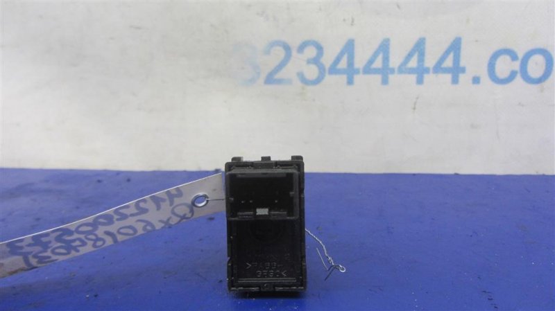 Кнопка обогрева сидений левая INFINITI QX60/JX35 12-20 Внедорожник 3.5