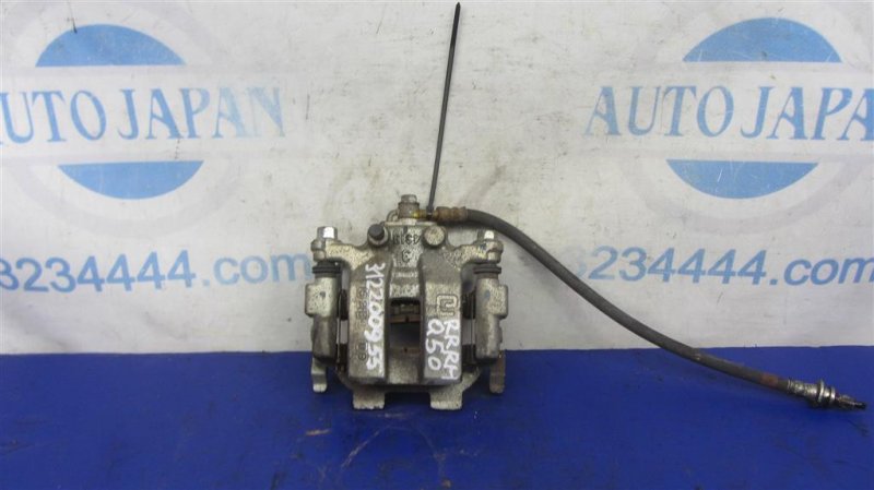 Суппорт тормозной задний правый INFINITI Q50 15-20 44001-1AA0A Б/У