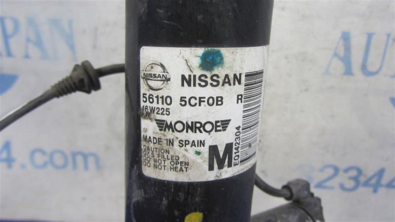 Амортизатор передний правый INFINITI Q50 15-20