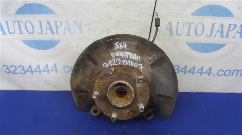 Кулак поворотный передний правый SUZUKI SX4 06-13 2009 Хетчбек 2.0 45111-80J52 Б/У