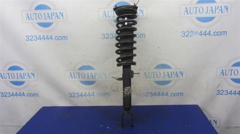 Амортизатор передний правый INFINITI M35/M45 04-10 2006 Седан 3.5 VQ35DE 56110-EG025 Б/У