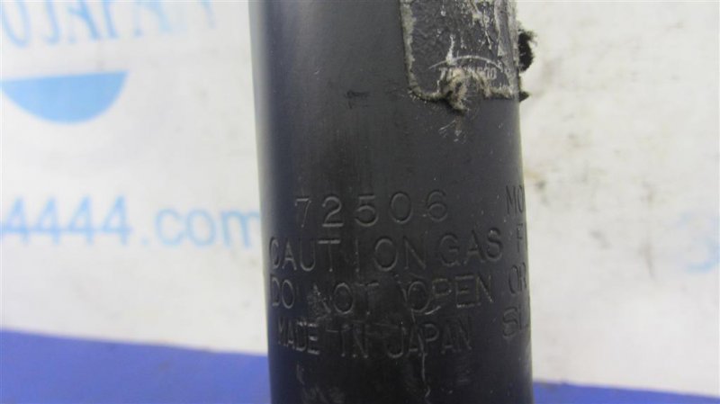 Амортизатор передний правый INFINITI M35/M45 04-10 Седан 3.5 VQ35DE