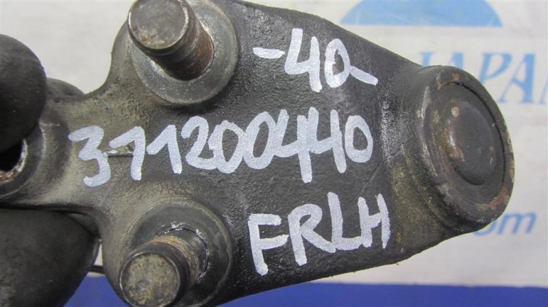 Шаровая опора левая CAMRY 40 06-11